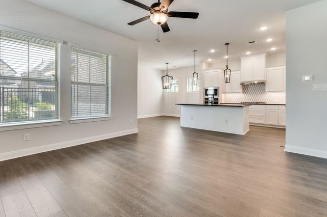 709 Morning Dove Lane, Arlington, TX 76005