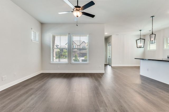 709 Morning Dove Lane, Arlington, TX 76005