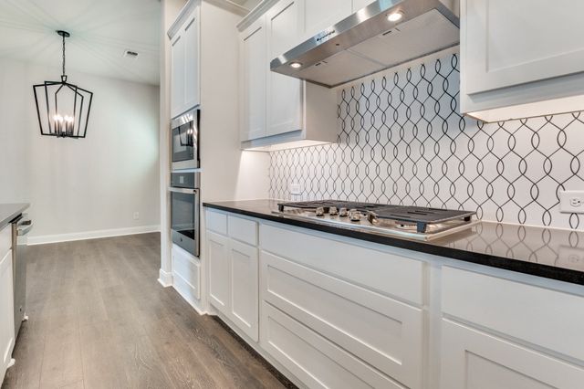 709 Morning Dove Lane, Arlington, TX 76005