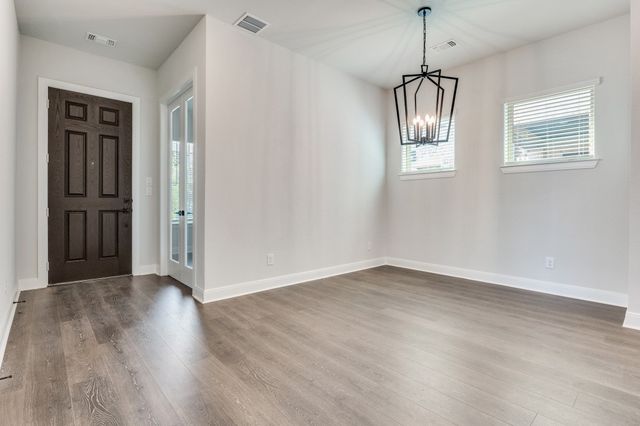 709 Morning Dove Lane, Arlington, TX 76005