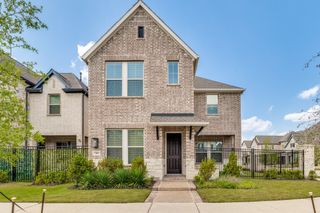 709 Morning Dove Lane, Arlington, TX 76005