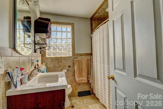 328 S Pink Street, Cherryville, NC 28021