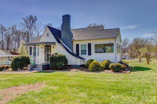 328 S Pink Street, Cherryville, NC 28021