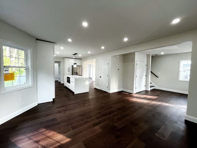 526 Berkley St, Berkley, MA 02779