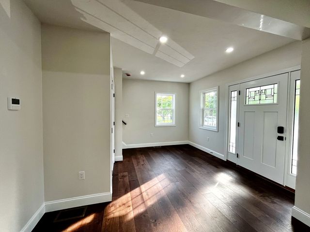 526 Berkley St, Berkley, MA 02779