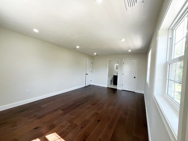 526 Berkley St, Berkley, MA 02779