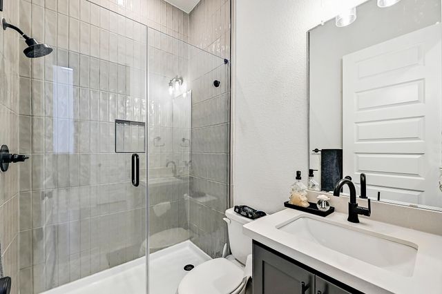 17211 Hattie TRCE, Austin, TX 78738