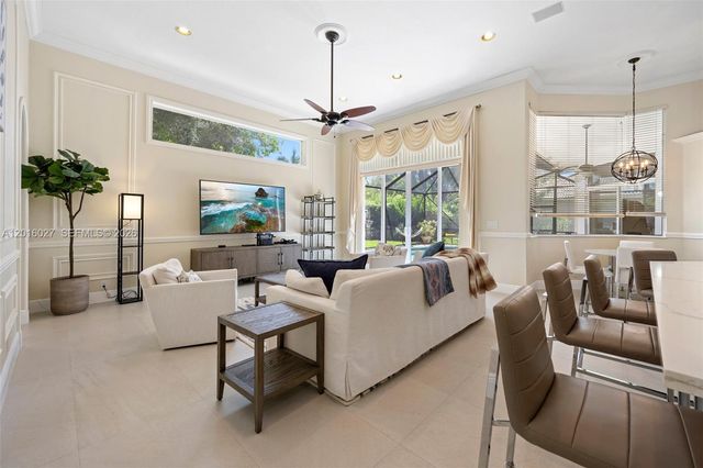 2538 Eagle Run Dr, Weston, FL 33327