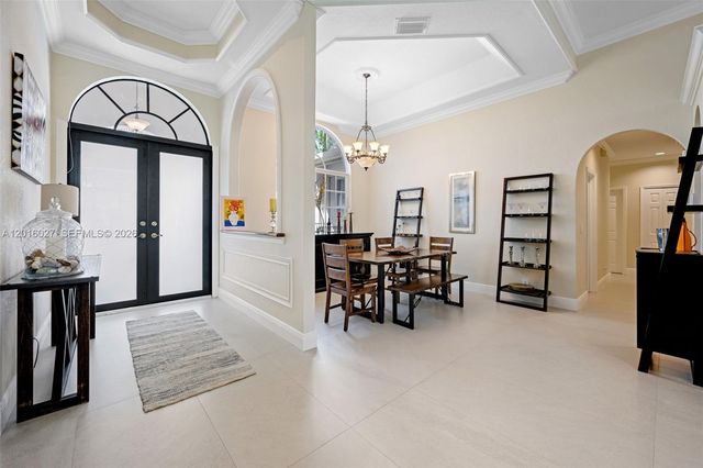 2538 Eagle Run Dr, Weston, FL 33327
