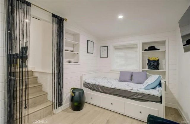 9578 Sunland, Shadow Hills, CA 91040
