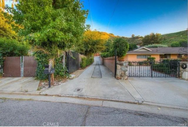 9578 Sunland, Shadow Hills, CA 91040