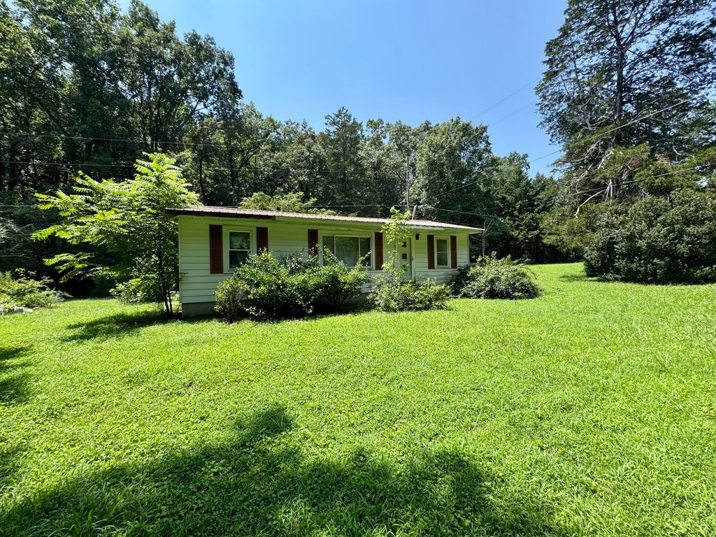 2892 Boss Road, Chickamauga, GA 30707