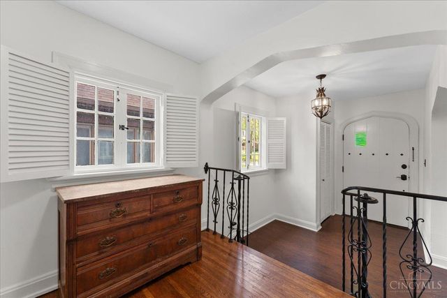 1718 Bella Vista Street, Cincinnati, OH 45237