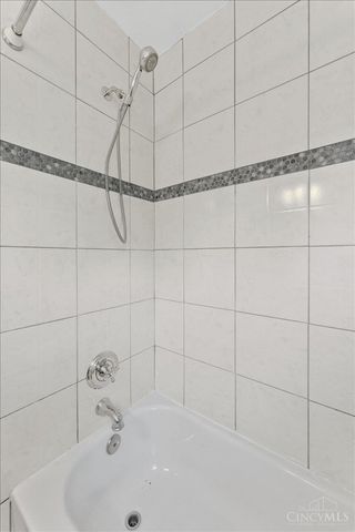 1718 Bella Vista Street, Cincinnati, OH 45237