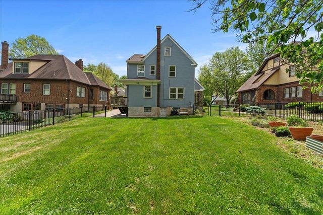 1718 Bella Vista Street, Cincinnati, OH 45237