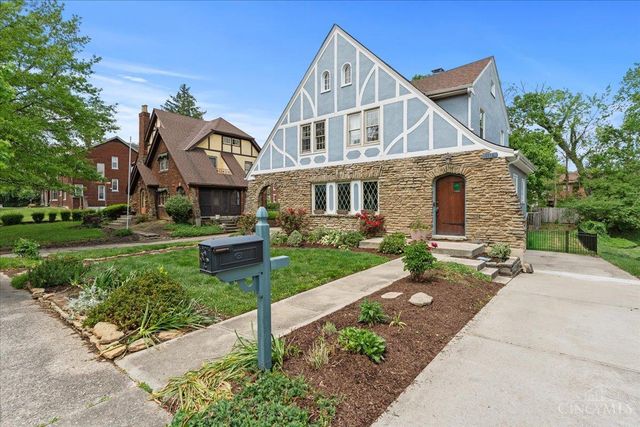 1718 Bella Vista Street, Cincinnati, OH 45237