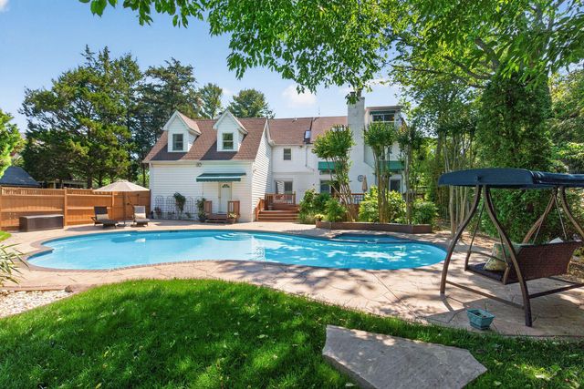 4428 BROOKSIDE DR, Alexandria, VA 22312