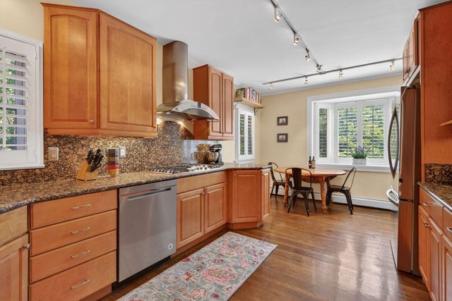 4428 BROOKSIDE DR, Alexandria, VA 22312