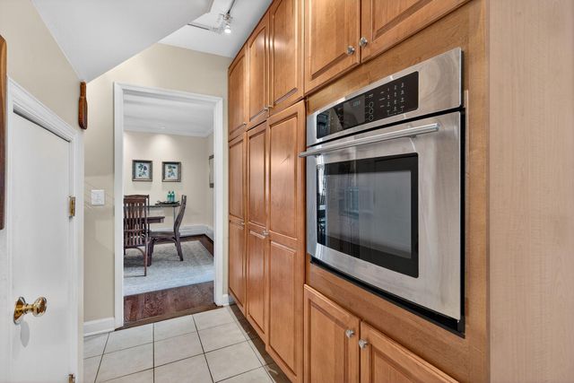 4428 BROOKSIDE DR, Alexandria, VA 22312