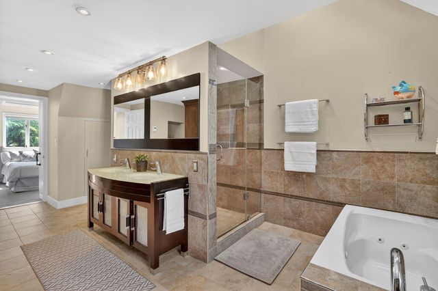 4428 BROOKSIDE DR, Alexandria, VA 22312