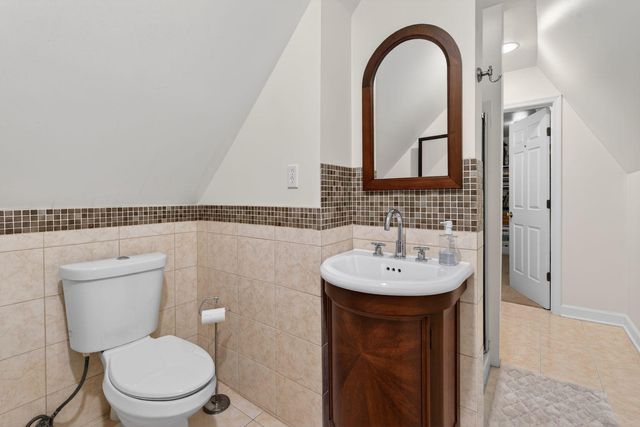4428 BROOKSIDE DR, Alexandria, VA 22312