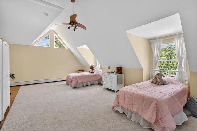 4428 BROOKSIDE DR, Alexandria, VA 22312