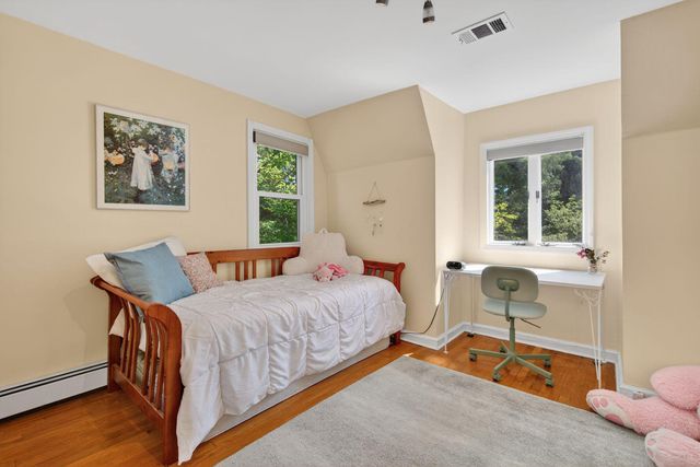 4428 BROOKSIDE DR, Alexandria, VA 22312