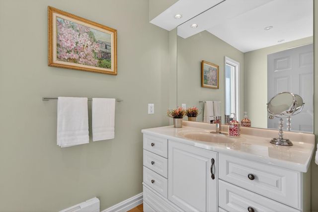 4428 BROOKSIDE DR, Alexandria, VA 22312
