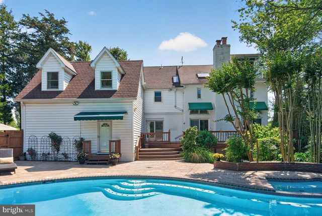 4428 BROOKSIDE DR, Alexandria, VA 22312