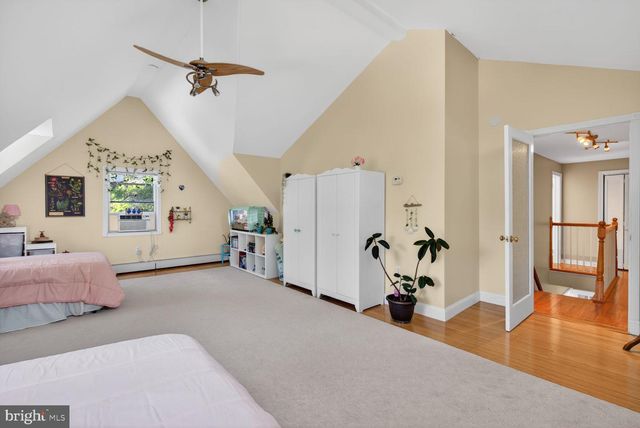 4428 BROOKSIDE DR, Alexandria, VA 22312