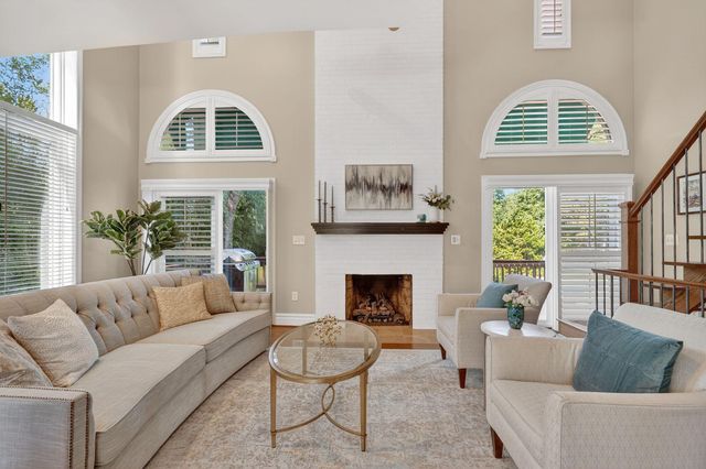 4428 BROOKSIDE DR, Alexandria, VA 22312