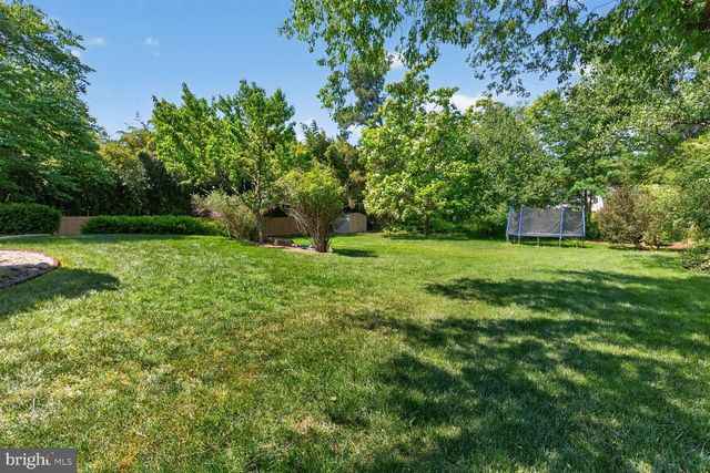4428 BROOKSIDE DR, Alexandria, VA 22312