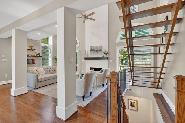 4428 BROOKSIDE DR, Alexandria, VA 22312