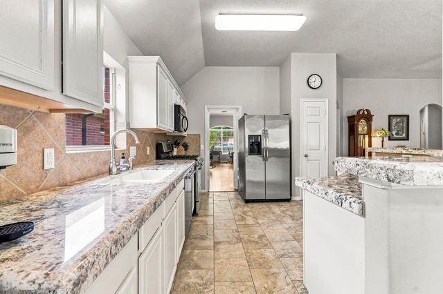 30526 Red Bluff Circle, Magnolia, TX 77355