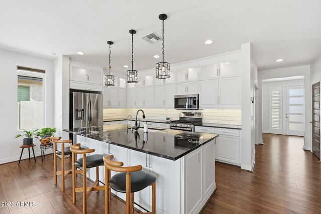 39854 N MADDOX Road, Queen Creek, AZ 85140