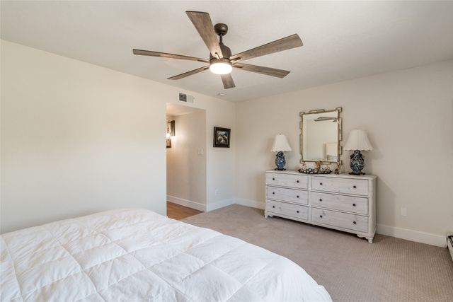 697 Calle Espejo, Santa Fe, NM 87505