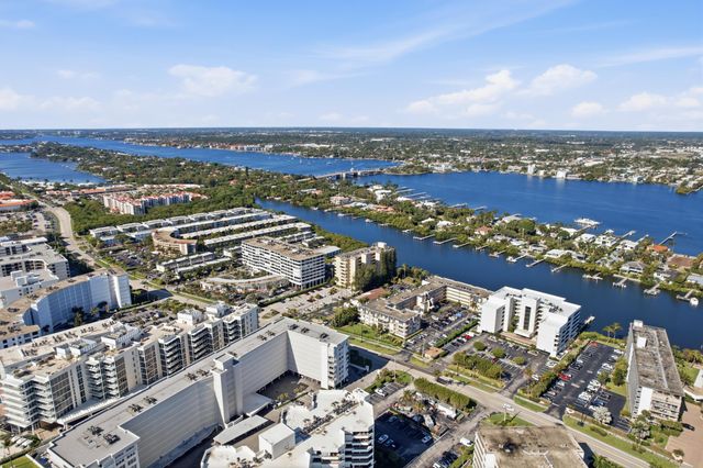 3581 S Ocean Boulevard Apt 4e, South Palm Beach, FL 33480