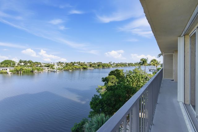 3581 S Ocean Boulevard Apt 4e, South Palm Beach, FL 33480