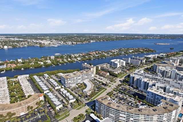 3581 S Ocean Boulevard Apt 4e, South Palm Beach, FL 33480