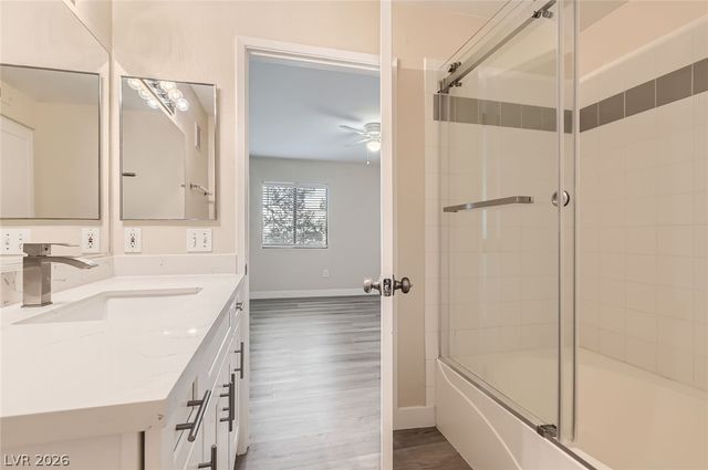 950 Seven Hills Drive 424, Henderson, NV 89052