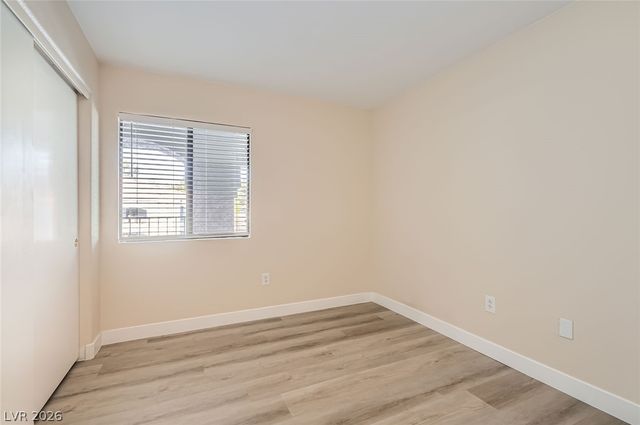 950 Seven Hills Drive 424, Henderson, NV 89052