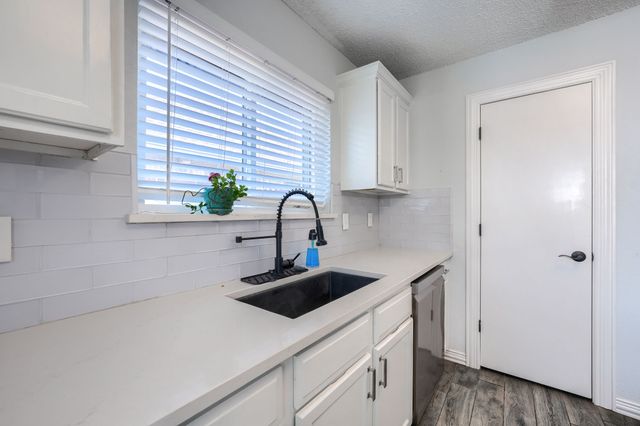 1211 Princeton Place, Euless, TX 76040