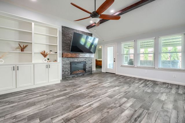 1211 Princeton Place, Euless, TX 76040