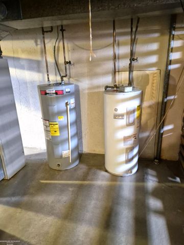 29368 Hoover Street, Warren, MI 48093