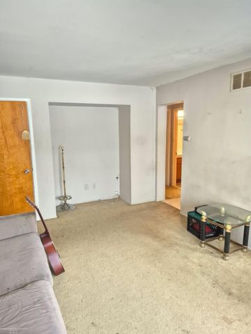 29368 Hoover Street, Warren, MI 48093