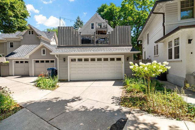 2400 Irving Avenue S, Minneapolis, MN 55405