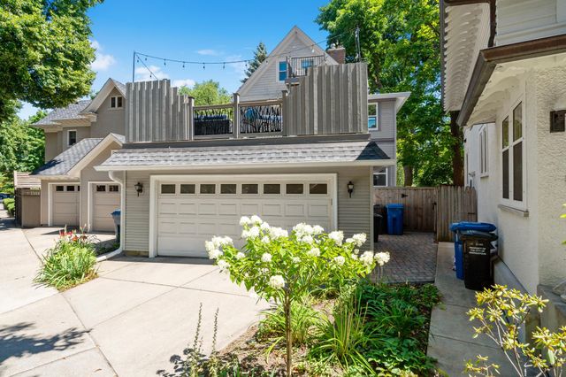 2400 Irving Avenue S, Minneapolis, MN 55405