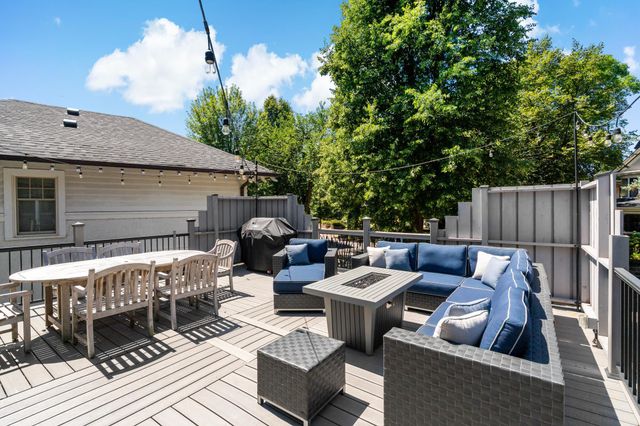 2400 Irving Avenue S, Minneapolis, MN 55405