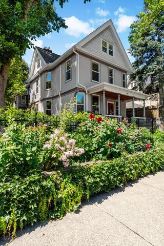 2400 Irving Avenue S, Minneapolis, MN 55405