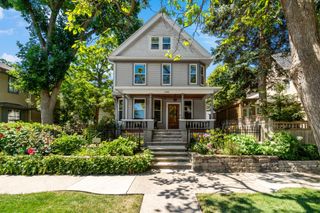 2400 Irving Avenue S, Minneapolis, MN 55405